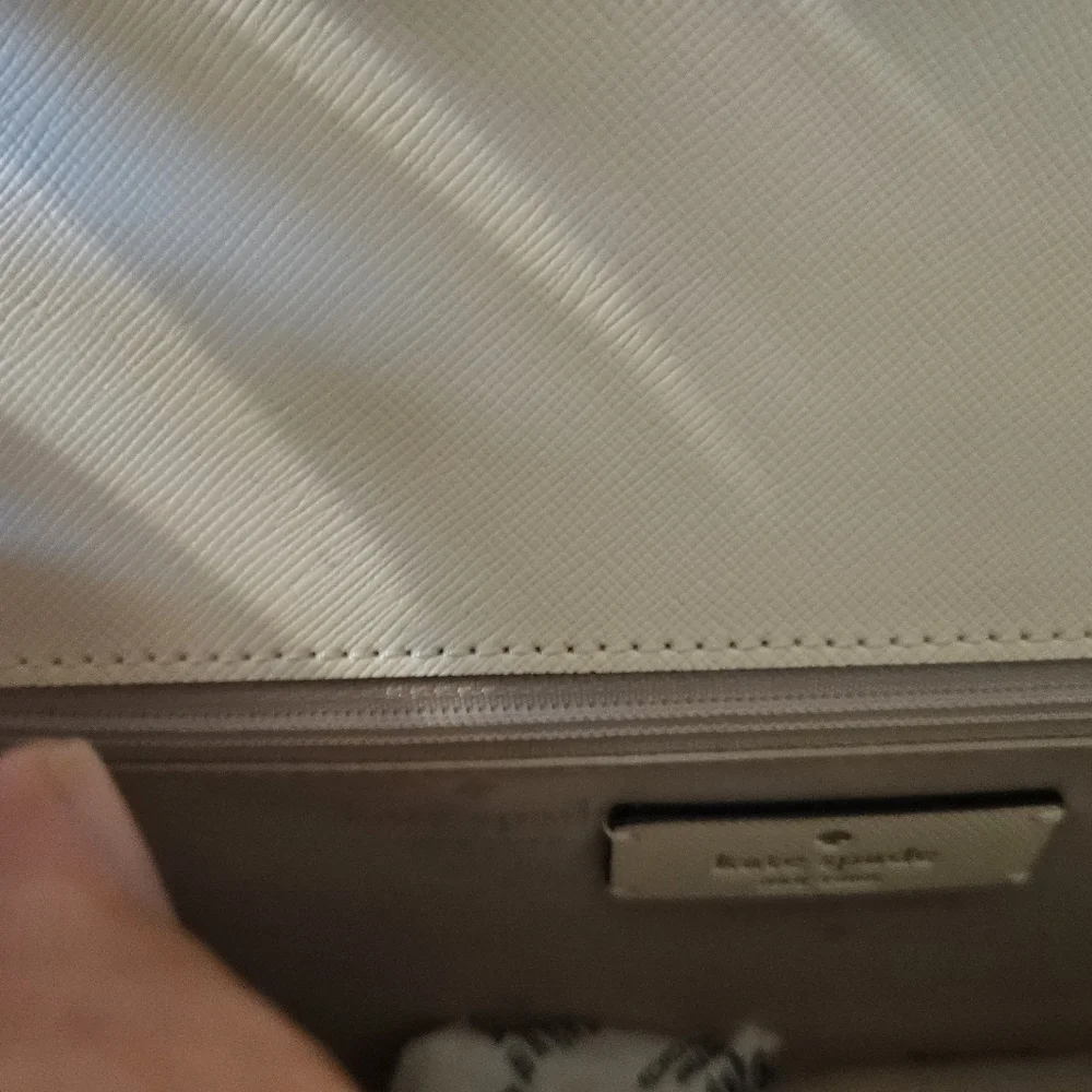 Kate Spade Ivory Crossbody Bag with Gold Chain NWT - Picture 8 of 11